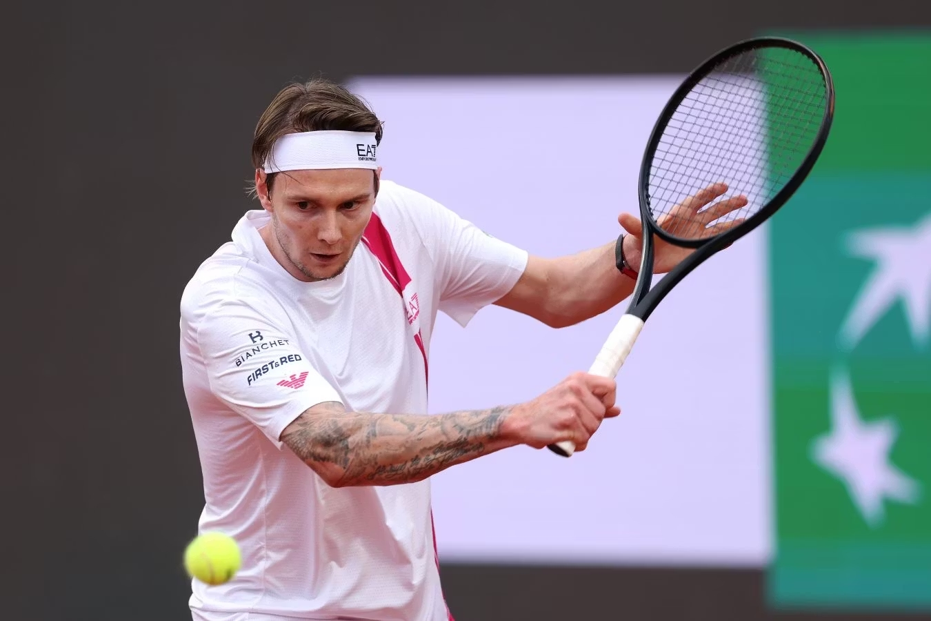 Бублик вышел в полуфинал турнира ATP-250 в Штутгарте