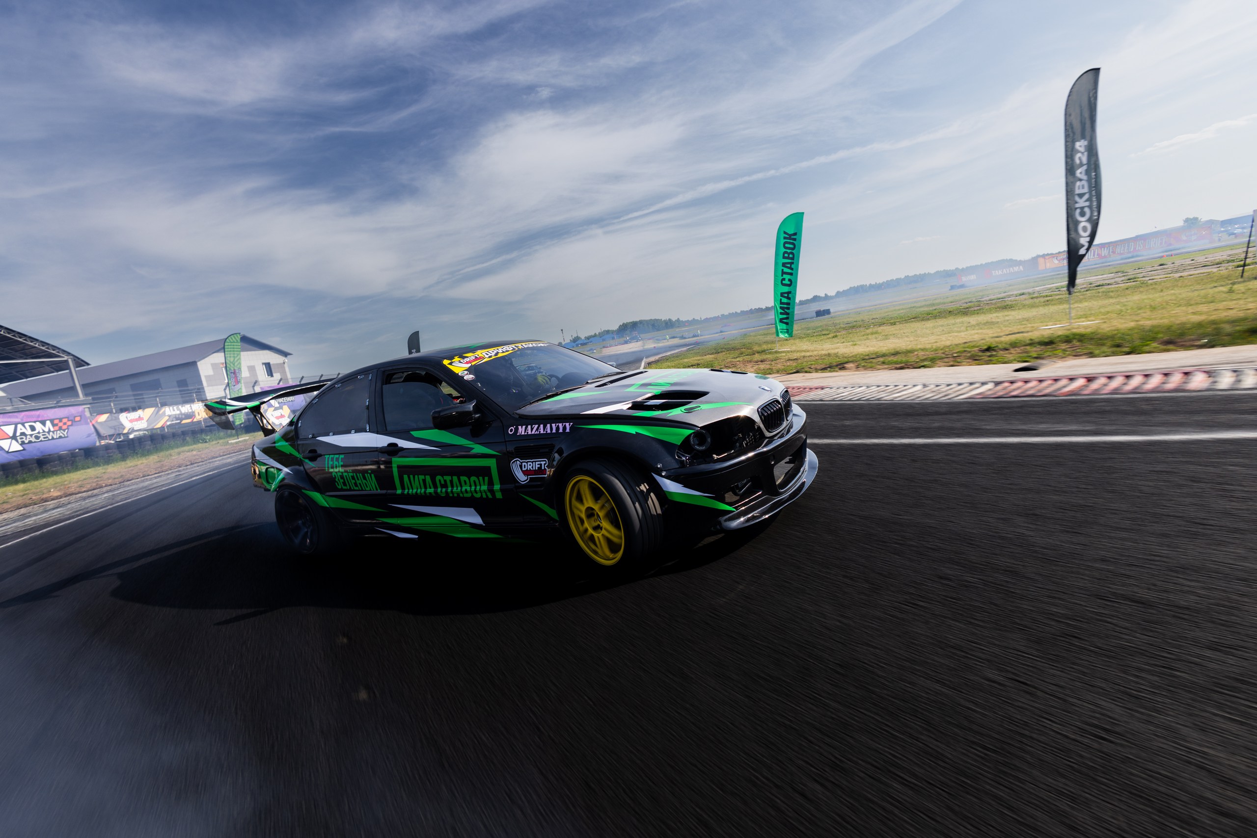 drift-expo-2026-v-myachkovo-sobral-bolee-250-uchastnikov-i-legendu-mirovogo-drifta-kejichi-cuchiya